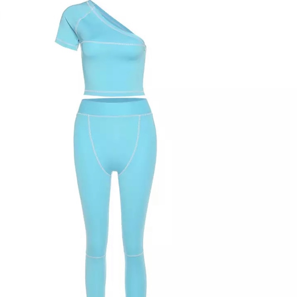 Two piece set
